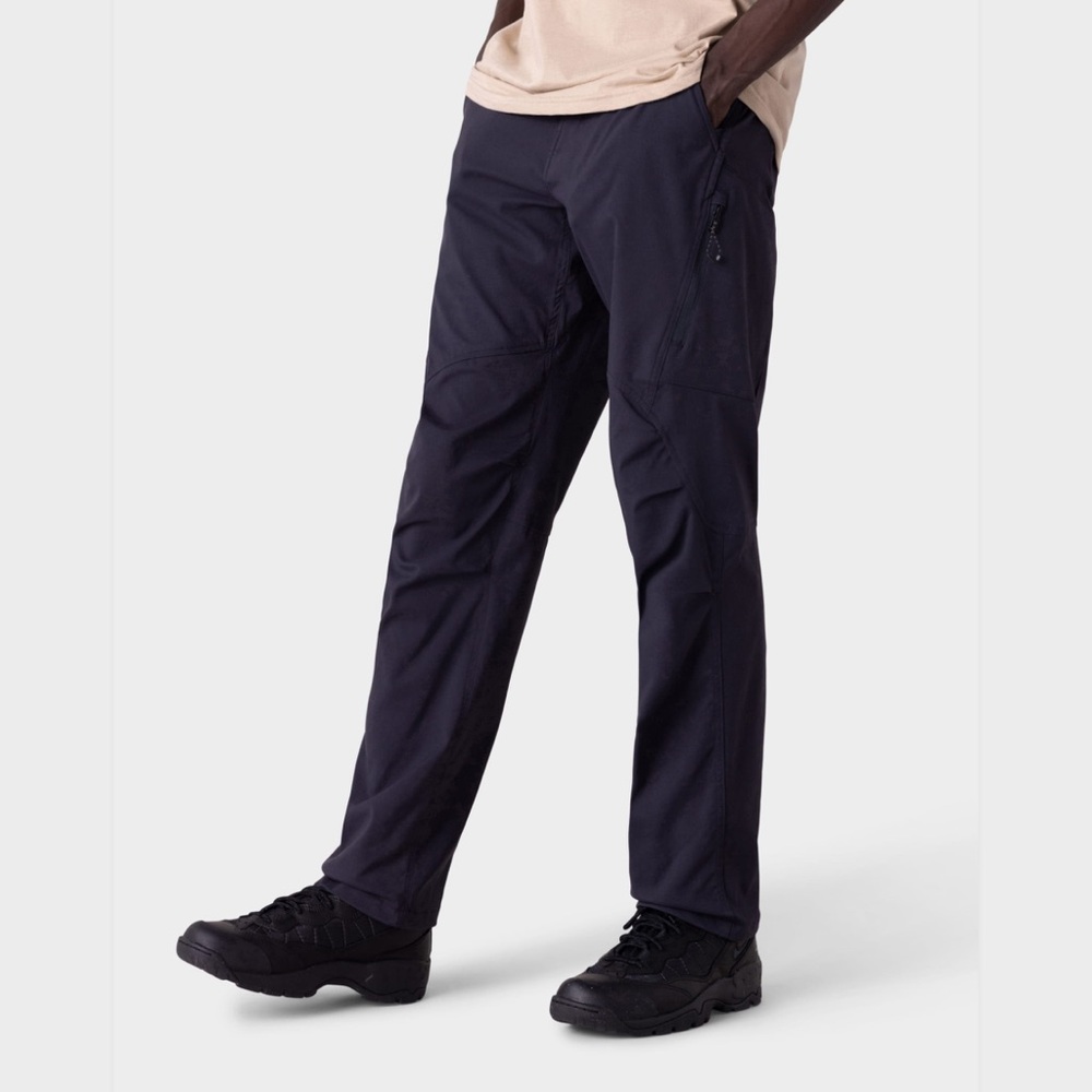 686 Traveler Cargo Pants Dark Navy Wide Tapered Attached Woven Belt Gorpcore-M